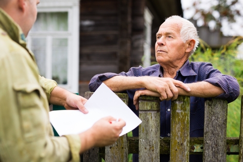 Zur Evaluierung der Wirkungsanalyse können auch Interviews oder persönliche Befragungen helfen